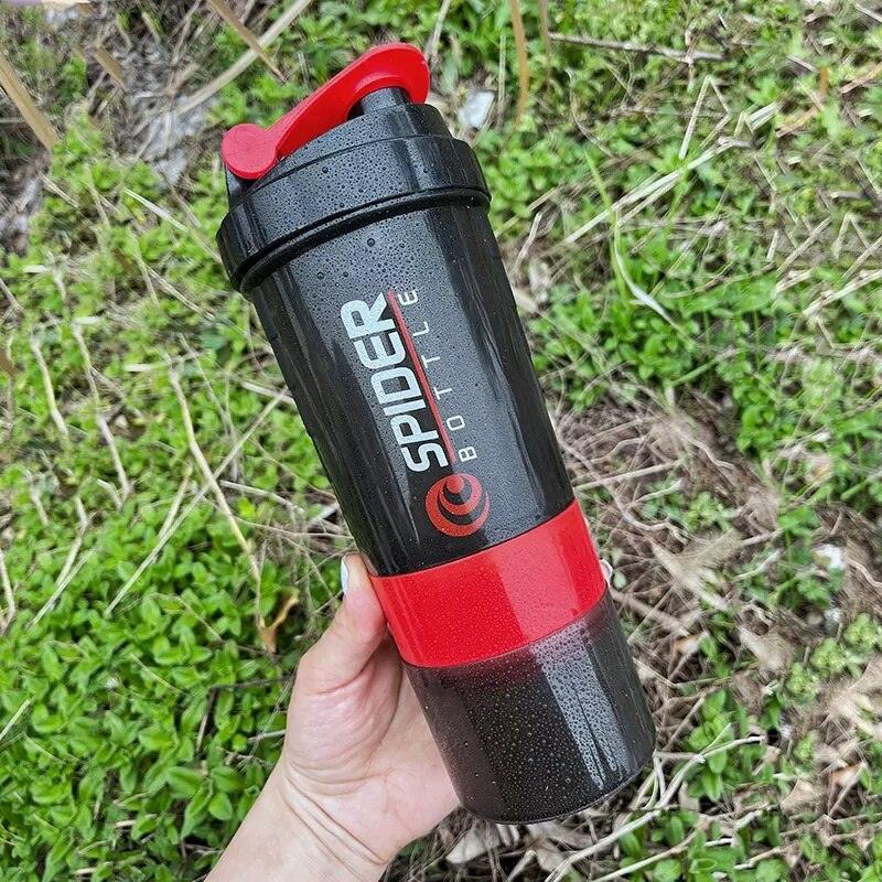 Bouteille shaker à couches
